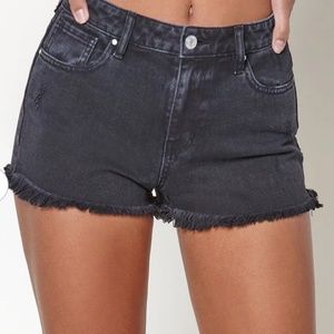 Pacsun Bullhead Size 1 Distressed Black Shorts